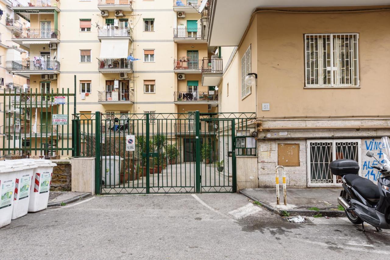 Via Mario Ruta 31 Apartment Наполи Екстериор снимка