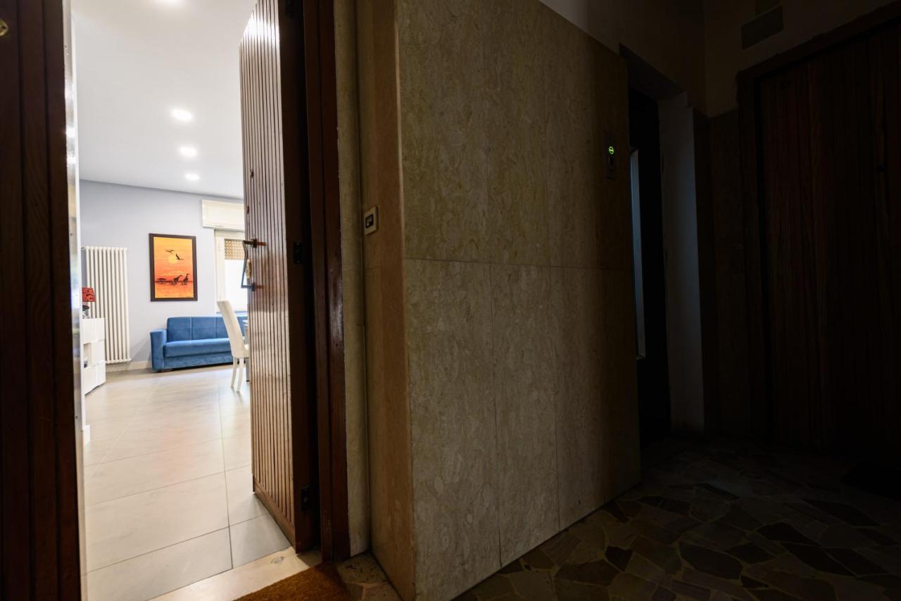 Via Mario Ruta 31 Apartment Наполи Екстериор снимка